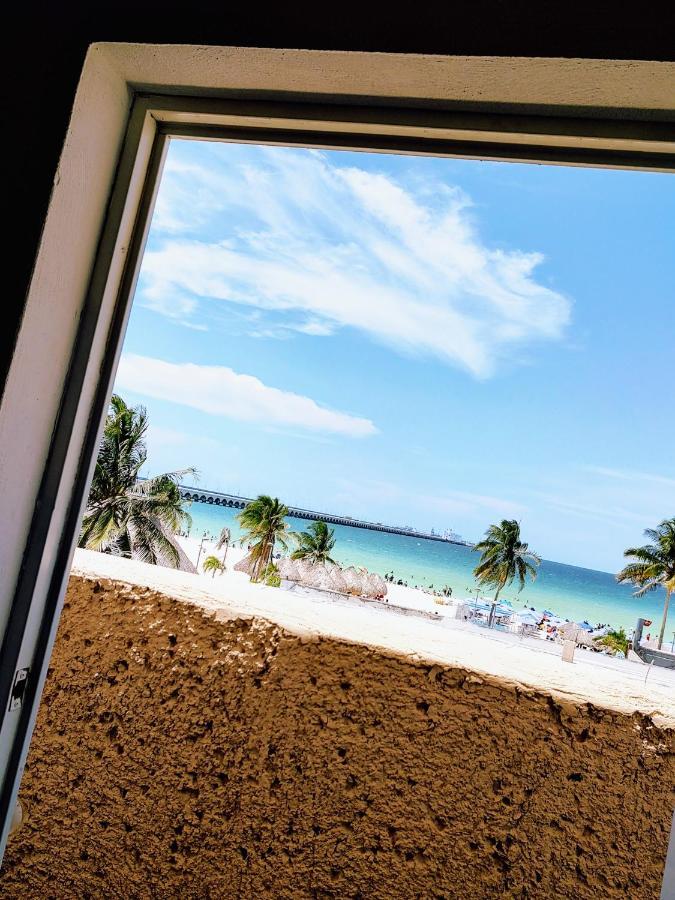 Le Blue Coast Aparthotel Progreso  Exterior photo